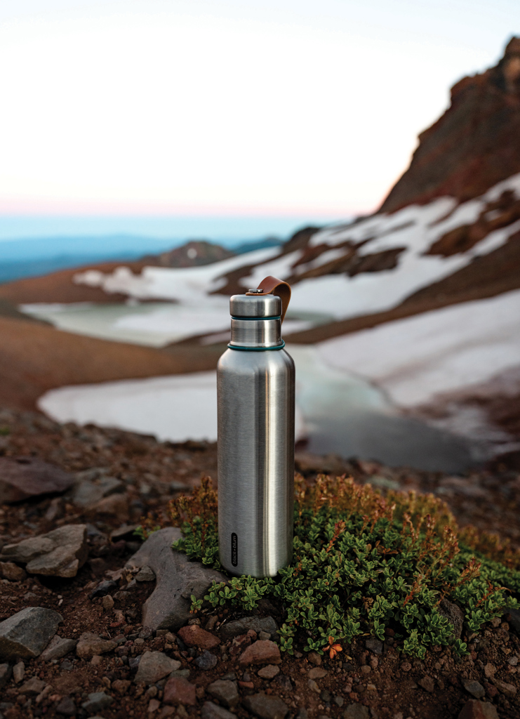 Black+Blum isolierte Wasserflasche groß, 750ml