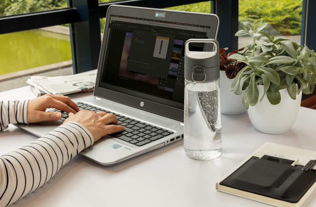 Hydrate auslaufsichere Tritanflasche Hydrate auslaufsichere Tritanflasche