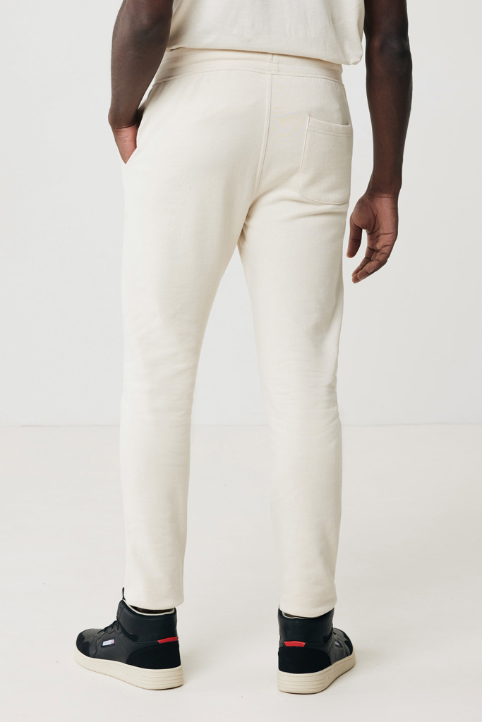 IQONIQ Cooper Jogger aus recycelter Baumwolle IQONIQ Cooper Jogger aus recycelter Baumwolle