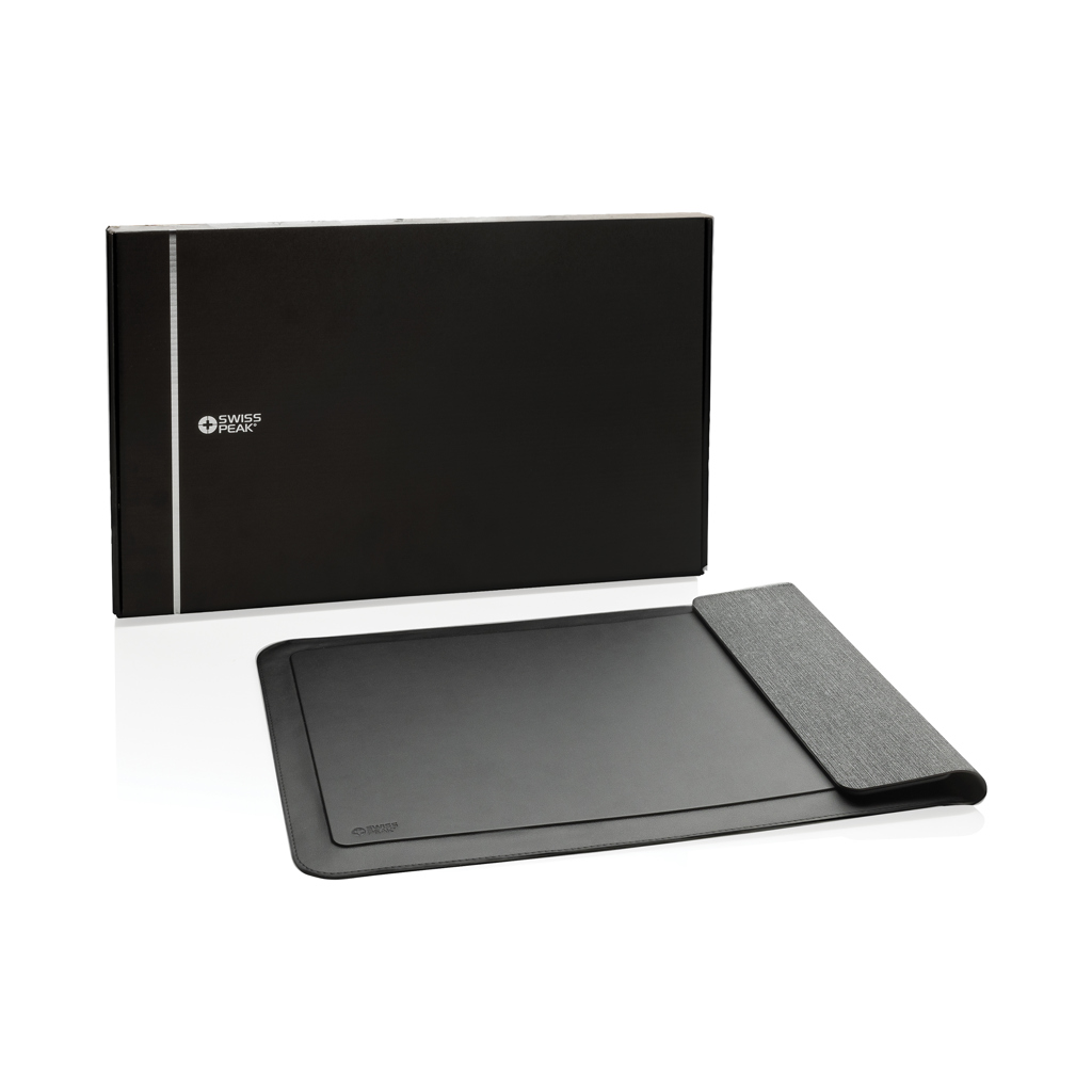 Swiss Peak magnet. 15,6" Laptop-Sleeve mit 15W Ladefunktion